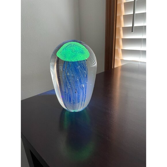 Handcrafted Glass Jellyfish Paperweight UV Reactive - Picture 2 of 7
